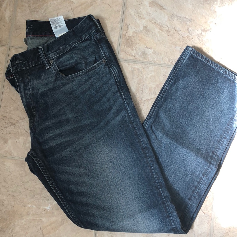 2 pairs banana republic vintage straight jeans